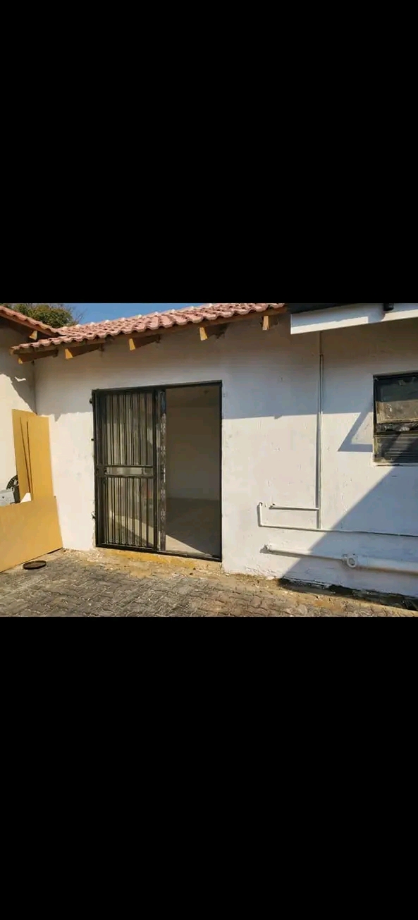 1 bedroom cottage with fitted kitchen, fitted  in Birchleigh North