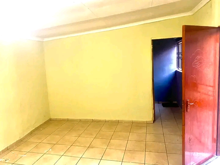 A cottage available for rental in ext 26 with  in Clayville