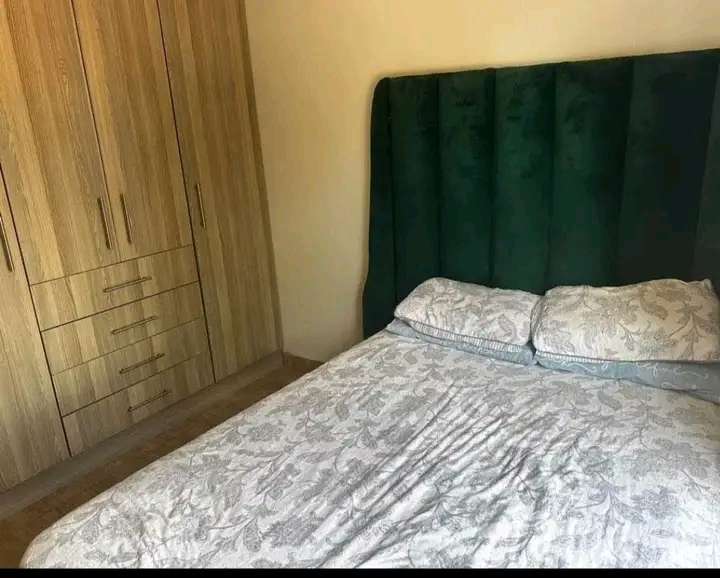 1 bedroom 1 bathroom lounge kitchen apartment  in Centurion