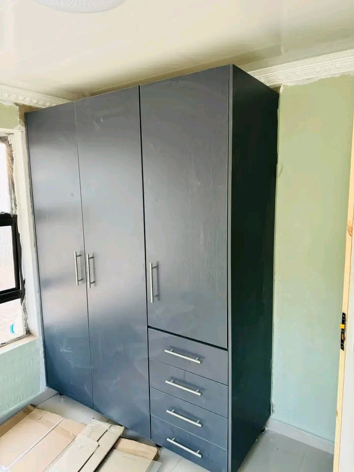 2 fitted bedroom house ,with kitchen, lounge   in Norkem Park