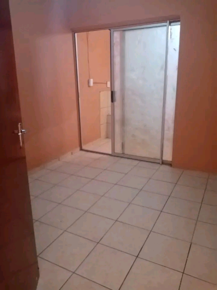 Cortage to rent 3500 deposit 1000 2 bedroom c  in Forest Hill