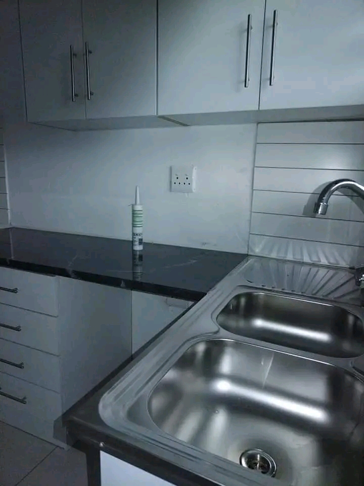 2 bedroom apartment available to rent
fully   in Spruitview