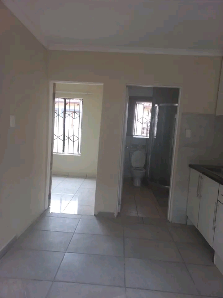 1 nice fitted bedroom cottage with fitted kit  in Birch Acres