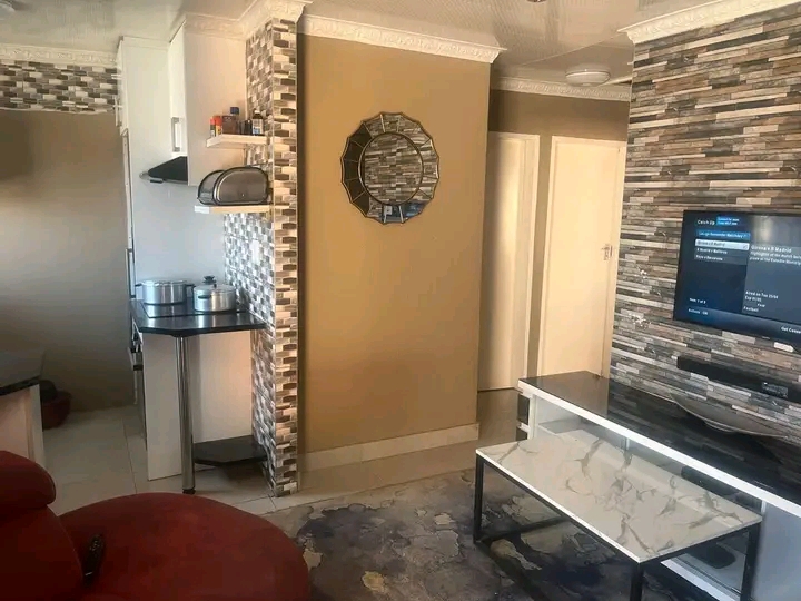 2 fitted bedrooms,bathroom with bath-tap and   in Birch Acres