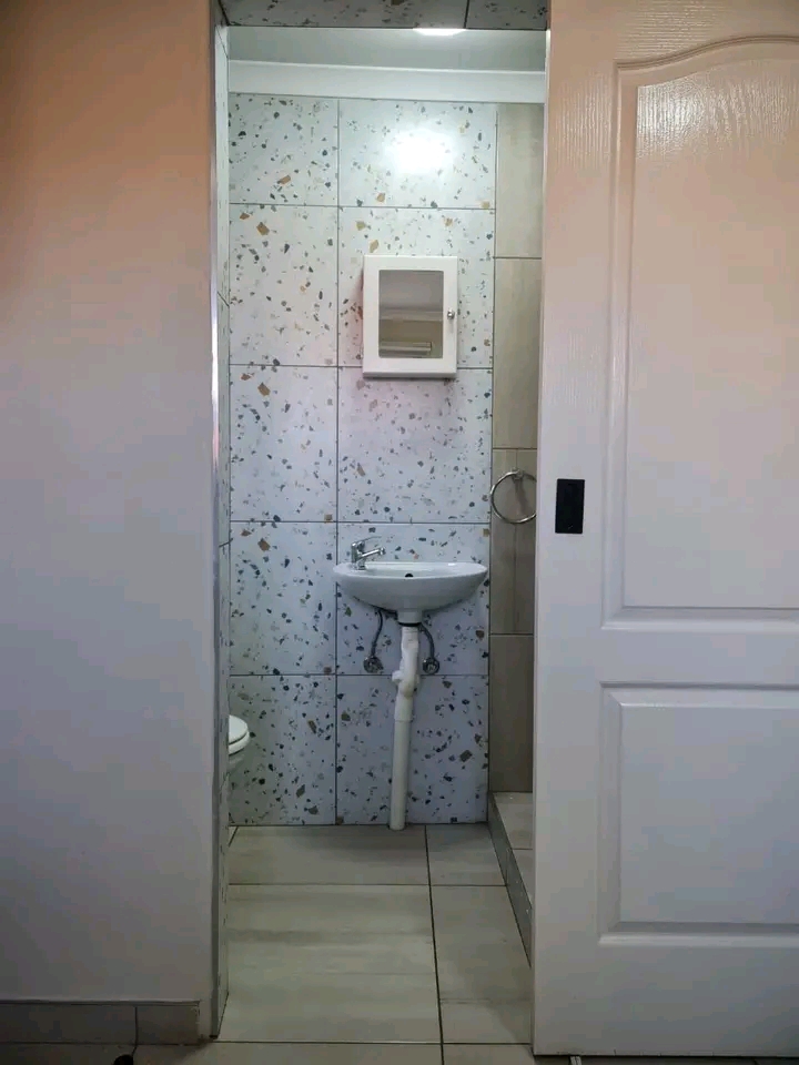 New built 1 bedroom cottage, available immedi  in Vosloorus