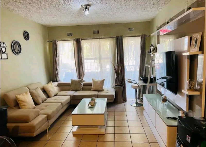 2 bedroom flat🏡available for rental in ce2  in Vanderbijlpark