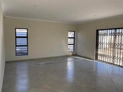 No load shedding zone, pet friendly 4 bedroom  in Edenvale