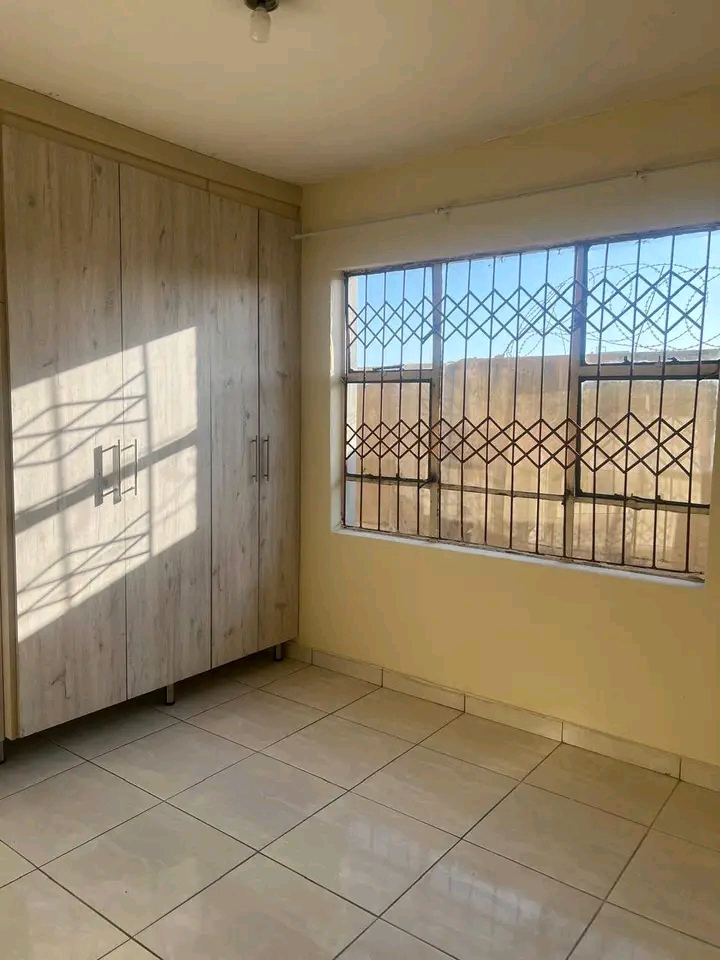 3 bedroom house to rent.fully furnished and w  in Ebony Park