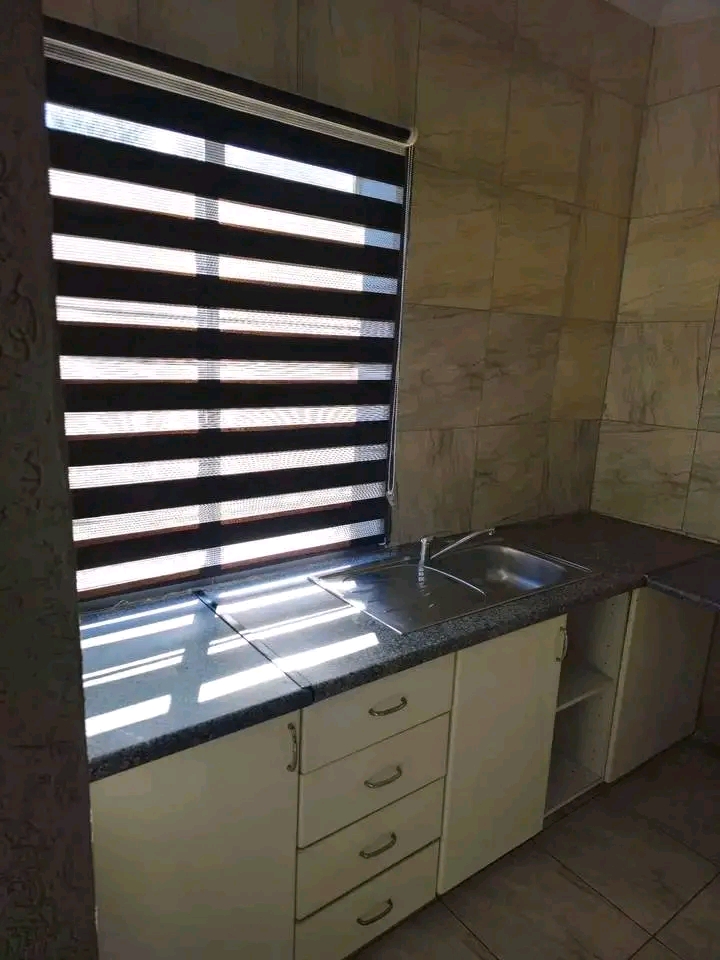 Bachelor to rent in west for r3 500 it has sh  in Mamelodi