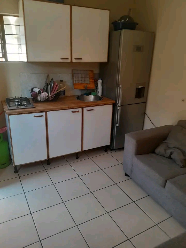 1 bedroom cottage to rent in  bromholf availa  in Randburg