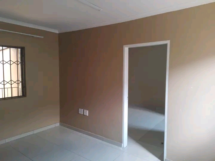 2 room cottage now available for immediate oc  in Protea Glen