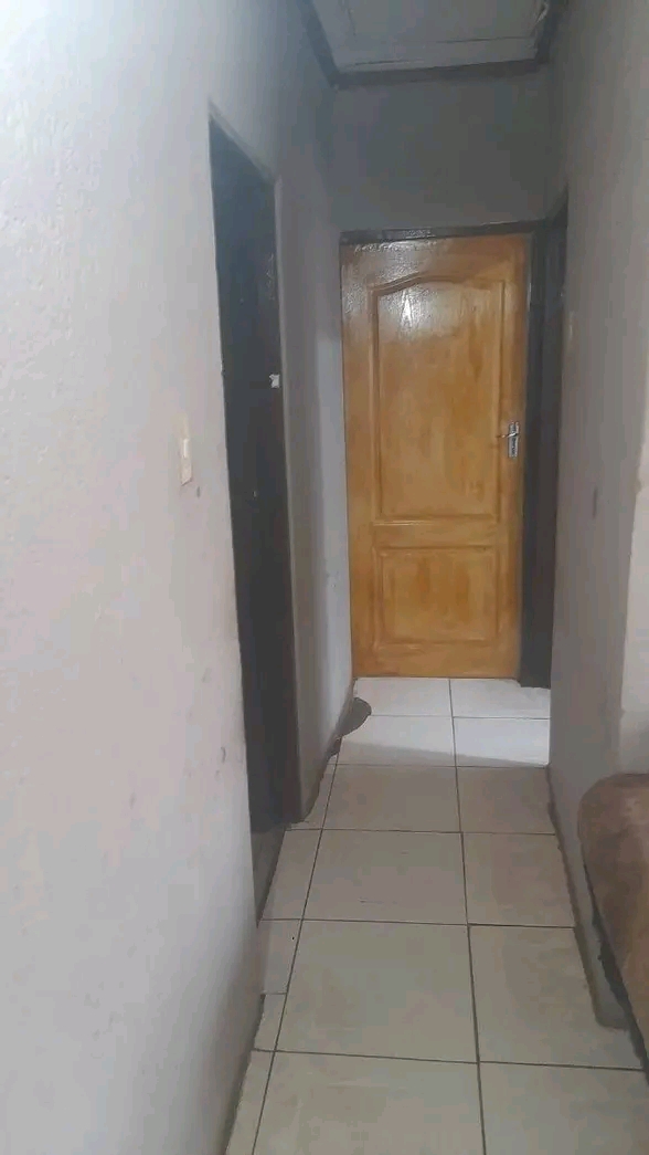 Two bedroom house available in mabuya park fo  in Vosloorus