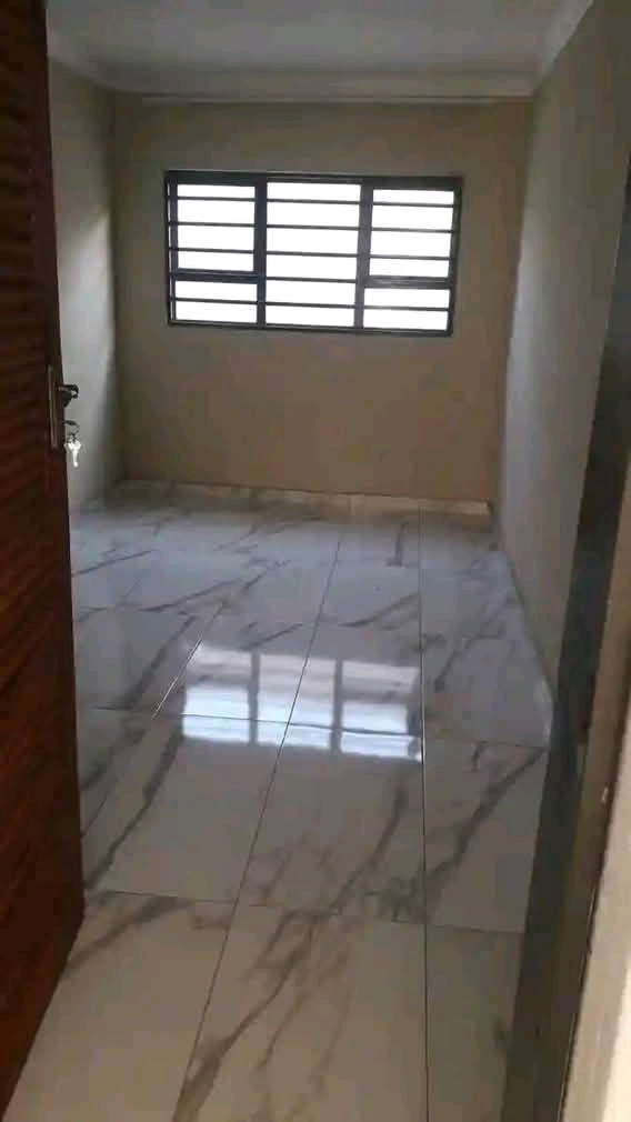 Ext 10 apartments available for rental.
come  in Protea Glen