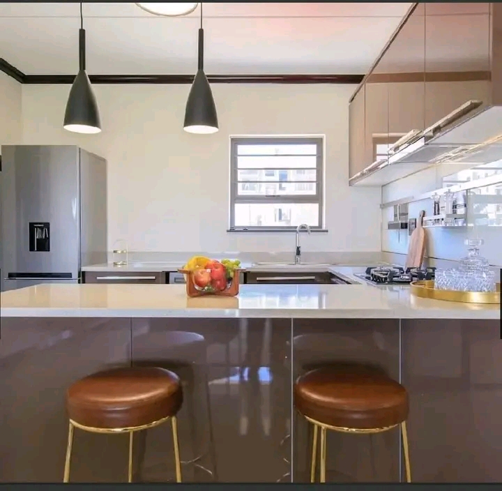2 bedroom apartment to let 
r13,000 pm
bran  in Blue Hills