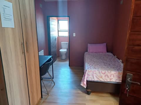 Nsfas accredited student accommodation availa  in Dube