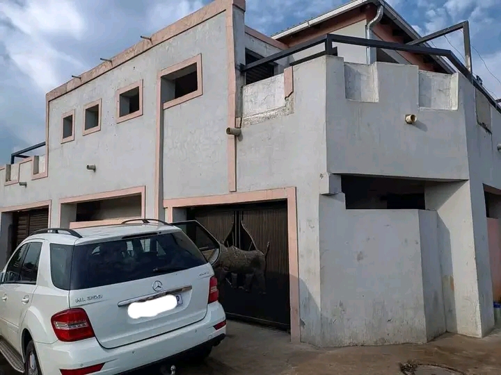 Open plan bachelor unit available to occupy
  in Vosloorus