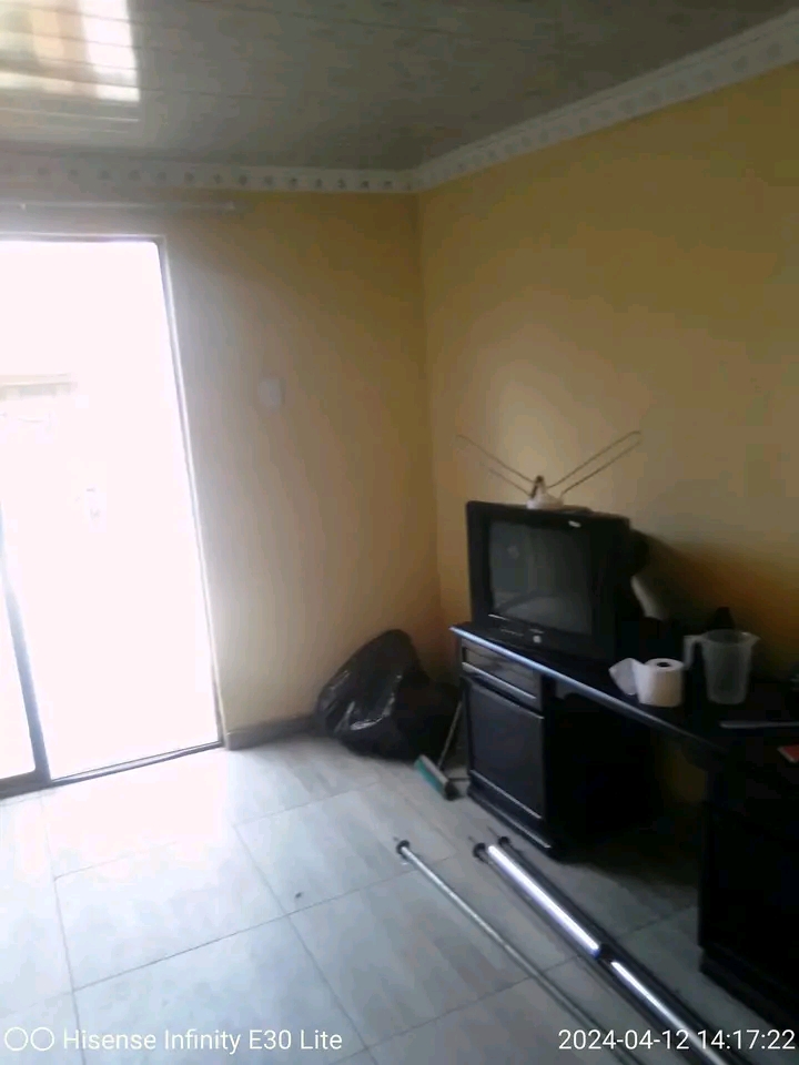 A beautiful spacious room available opposite   in Pimville