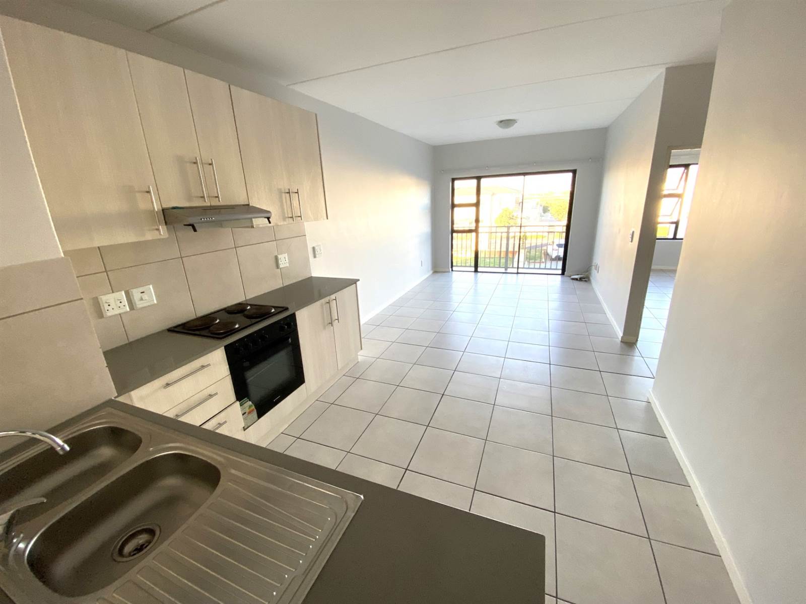  2 bed apartment in parklands 

whatsapp     in Cape Town