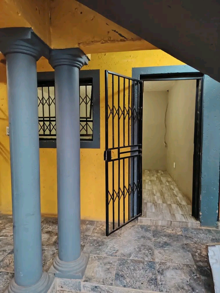 Room available r2000 extension 4 for more inf  in Mamelodi
