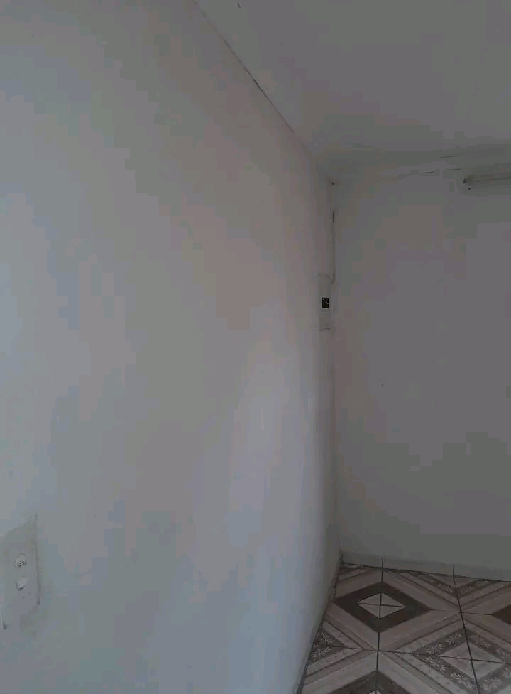 R1650 @ soweto
shared shower and toilet 
no  in Rockville