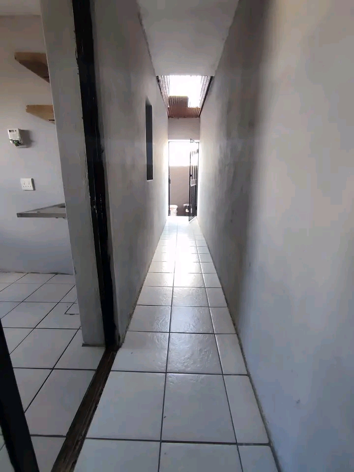 Rooms available month end july in ext 22. the  in Kaalfontein
