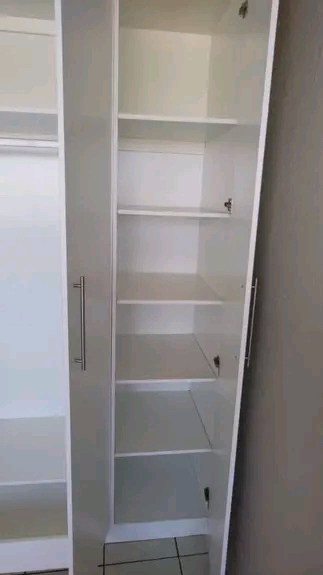 Single room available for a female @bryanston  in Bryanston