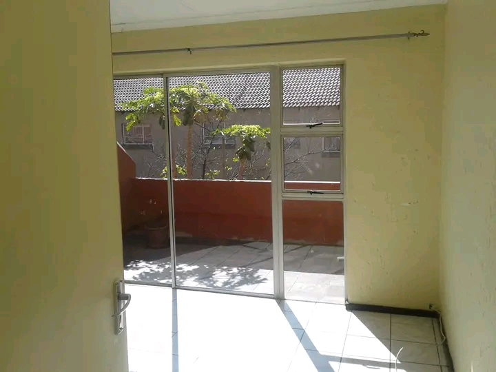 A spacious room for rent in a secured complex  in Midrand