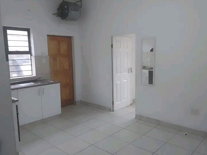 Flats to rent in joburg cbd for employees and  in Johannesburg