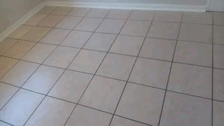 Nice room will be valuable on 1 of december b  in Windsor East
