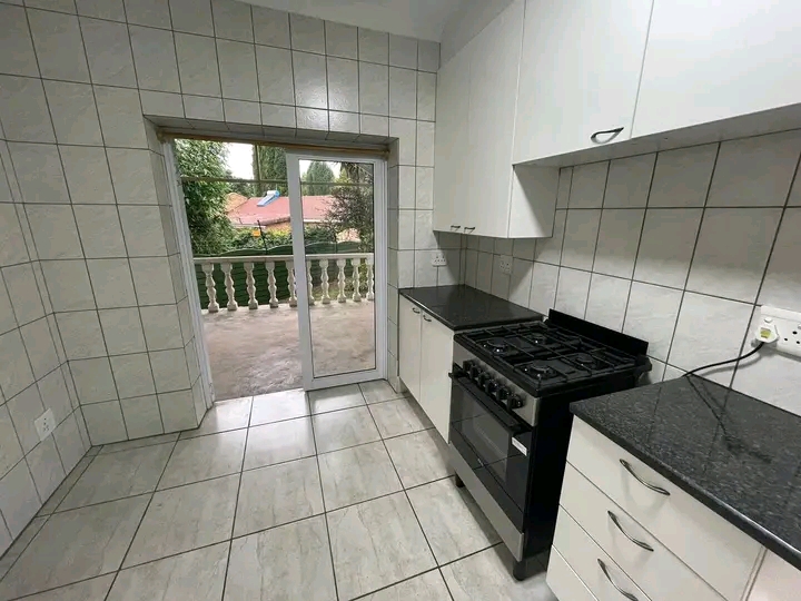 Garden cottage rental available
1x bedroom
  in Rynfield