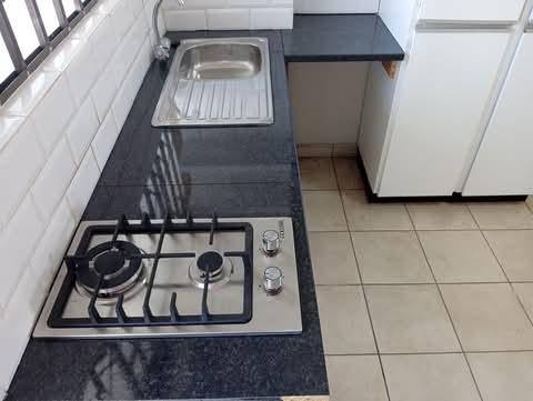 1 bedroom flat to rent max 3 people 
highris  in Berea