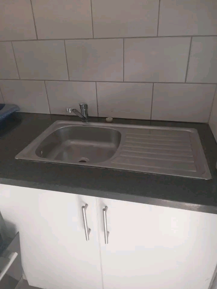 Spacious rooms available at ext 6. r3000
dep  in Ebony Park
