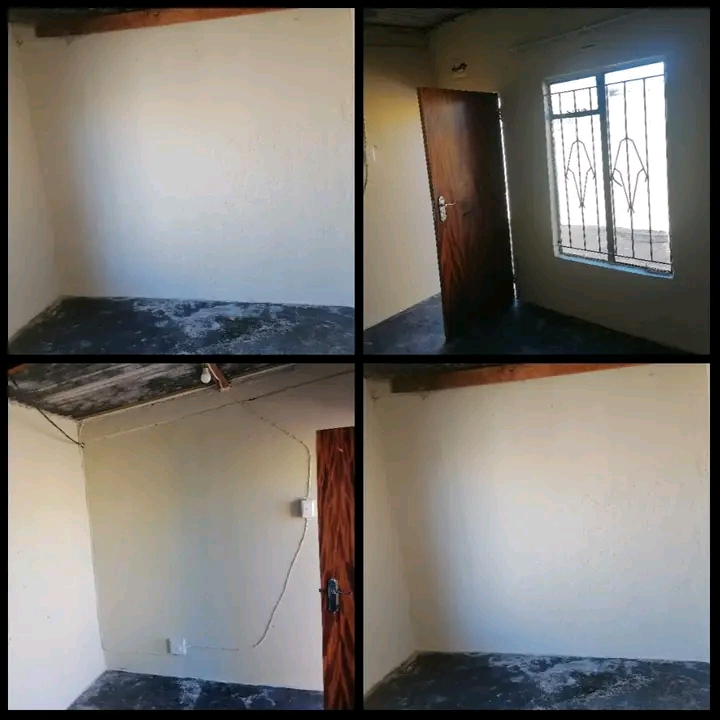 Ivory park ext2
next to eskom
-standard roo in Ivory Park