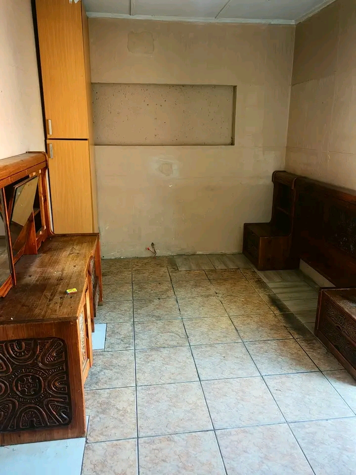 Bachelor to rent in malvern east r2800 water   in Wychwood