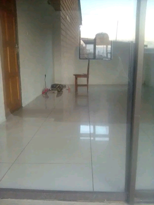 2  rooms each r1400,same yard pick and pay si  in Orlando East