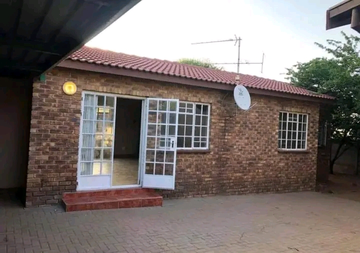 2 bedrooms cottage with fitted kitchenette wi  in Old Birch Acres