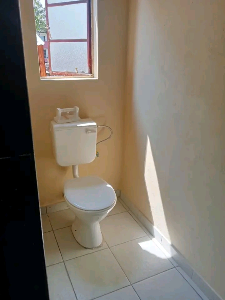 1 bedroom cottage to let in a secure complex   in Noordwyk