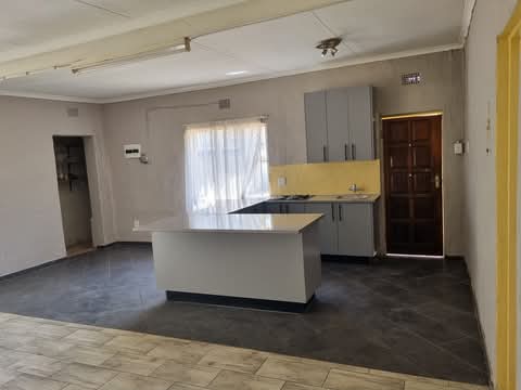 Cottage for rental kempton. 
a spacious open  in Birchleigh