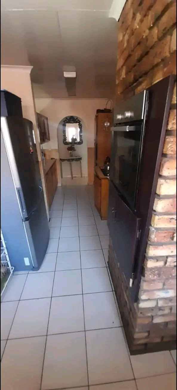 2 bedroom cottage with fitted kitchen, fitted  in Birch Acres