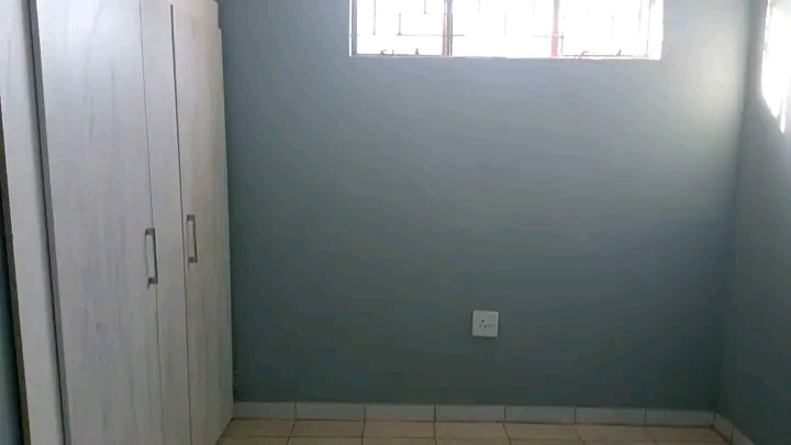 1 bedroom, lounge, kitchen, bathroom and toil  in Kenilworth