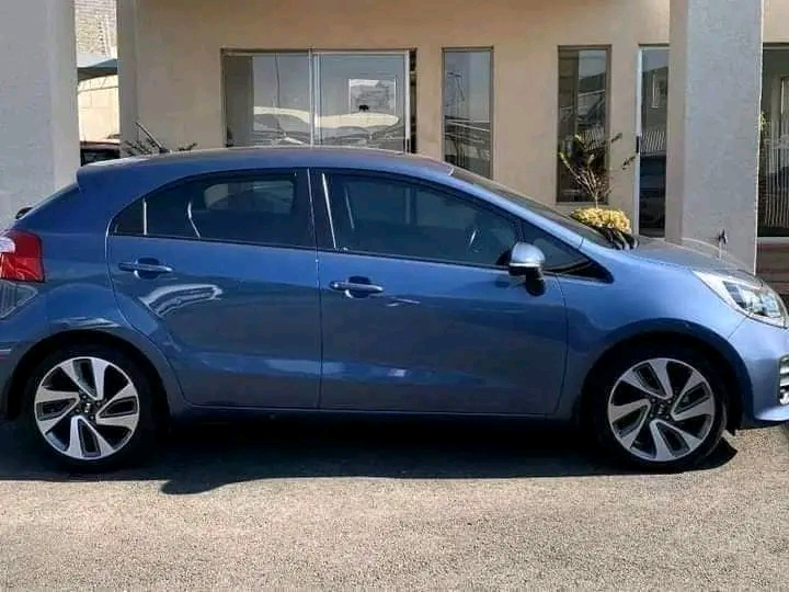 2017 kia rio hatchback
now available !! 
r5  in Bramely