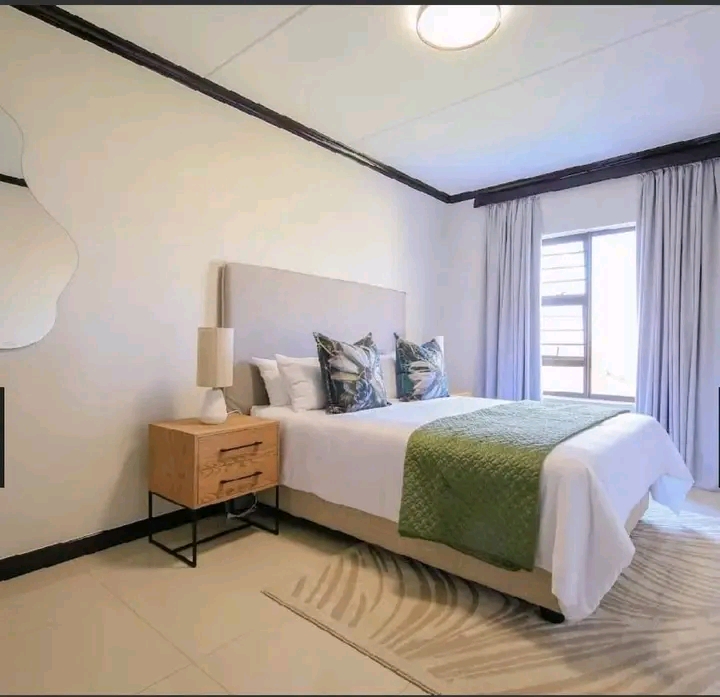 2 bedroom apartment to let 
r13,000 pm
bran  in Blue Hills