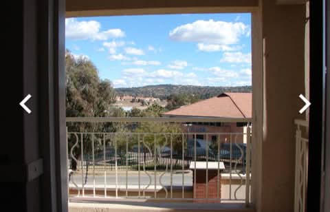 2 bedroom 1 bathroom apartment in (sandton)
  in Sunninghill