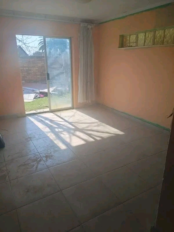 1 bedroom cottage with fitted kitchen, fitted  in Birch Acres