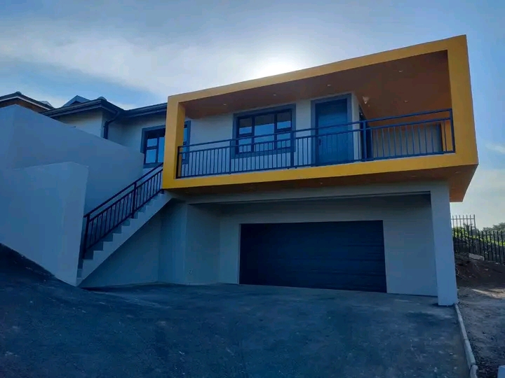 4 bedroom with 2 bathroom house to let in pro  in Kensington