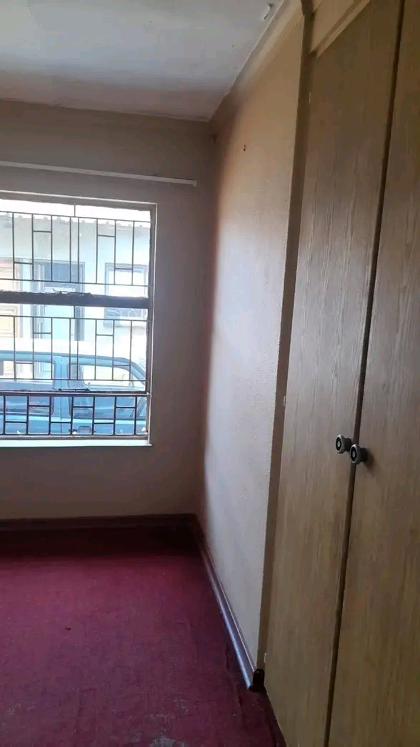 2 bedroom house available in roets drive afte  in Vosloorus