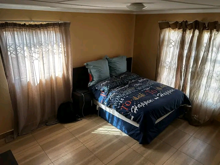 📍rental  strydom street 
1 bedroom cottag  in Norkem Park