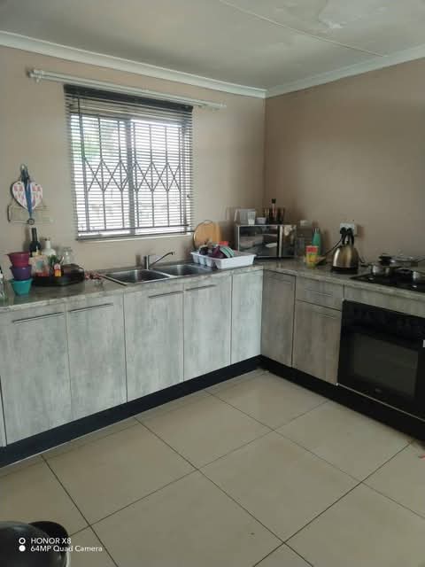 2 cottage available same yard ext 29
no land  in Protea Glen