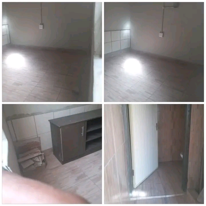 Ivory park ex 10
room available
-tiled a in Ivory Park
