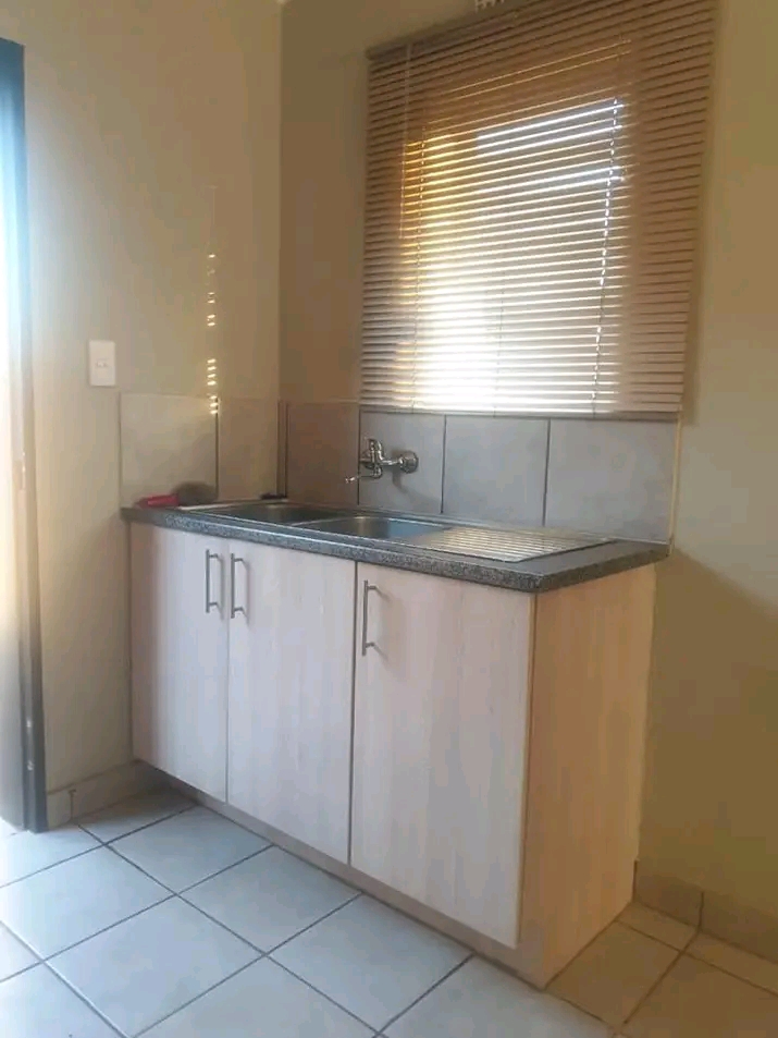 2 bedroom house for rental in soweto ext39 wi  in Protea Glen